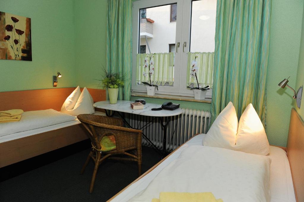 Hotel-Pension Haus Neustadt Бремен Екстериор снимка